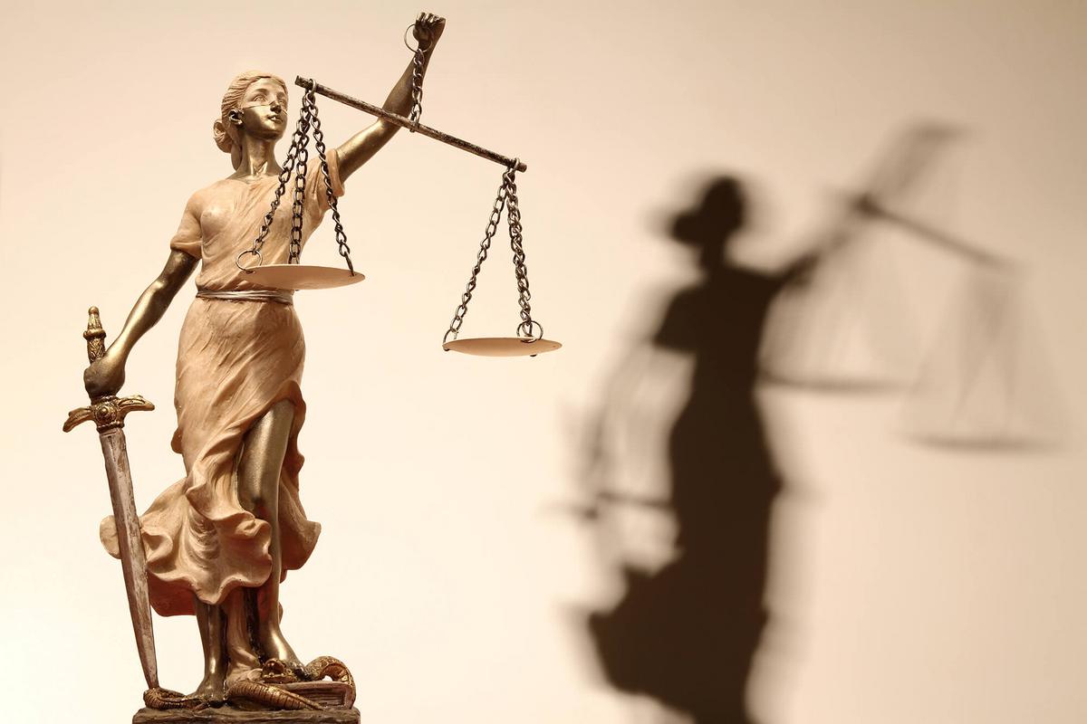Tribunal Tarascon Avocat pénaliste Avocat Arles droit pénal administratif dommages